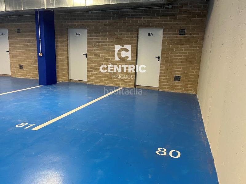 Foto 20e7a671-ce73-4908-87f2-f19348dba495. Alquiler parking coche plaza de aparcamiento con trastero. en Terrassa