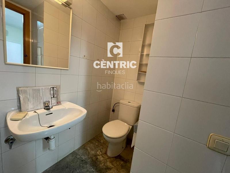 Foto c74b0baf-623e-4220-b508-64e071bccfce. Location bureau avec chauffage dans Barri del Centre Terrassa