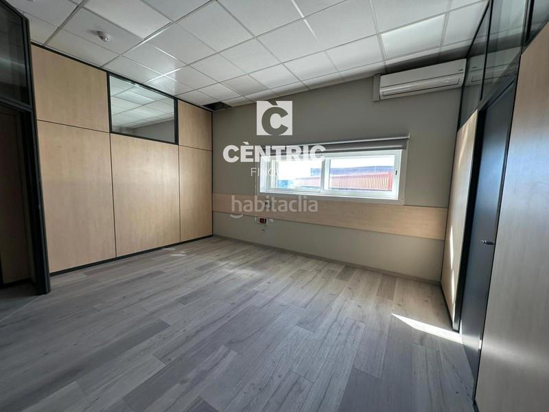 Foto e3754c27-bd1b-4968-9086-6c481b0418d8. Miete büro in Egara Terrassa