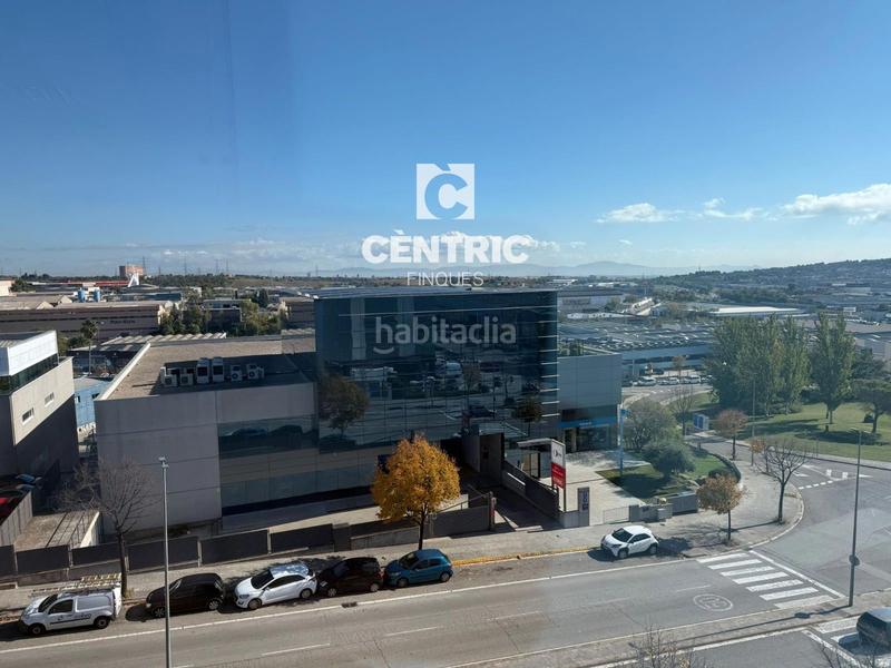 Foto 29c2536d-721d-4d78-b1c8-dcb9a031bed0. Location bureau dans Polígon Industrial Santa Margarida Terrassa