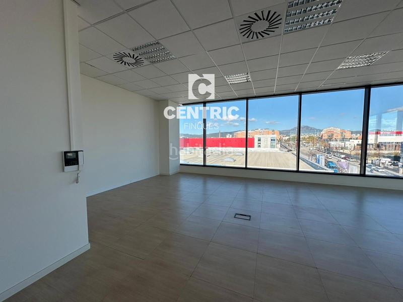 Foto 3f44c007-05d1-429c-880b-ad63d33e6a02. Location bureau dans Polígon Industrial Santa Margarida Terrassa