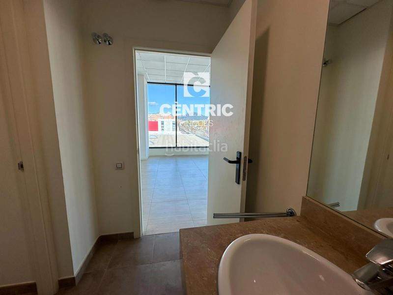 Foto 8d54d64e-d6ec-4697-b802-a7b6414e82c0. Location bureau dans Polígon Industrial Santa Margarida Terrassa