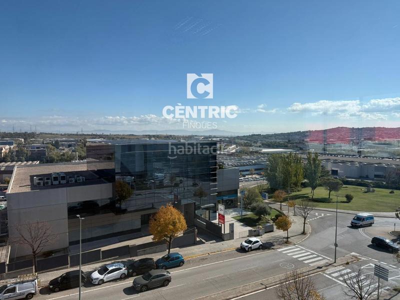 Foto 16ee4f29-1b55-4f36-a9ed-1ccc3ea2ac38. Miete büro in Polígon Industrial Santa Margarida Terrassa