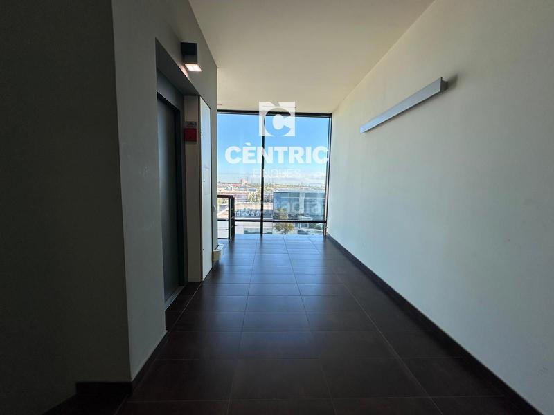 Foto 51f470f5-93b2-487f-8eee-d5b574f45a2d. Miete büro in Polígon Industrial Santa Margarida Terrassa