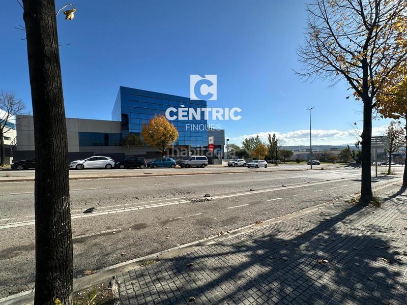 Foto afa0d217-f068-4fbb-b9d2-3fbfc5994a3a. Rent office space in Polígon Industrial Santa Margarida Terrassa