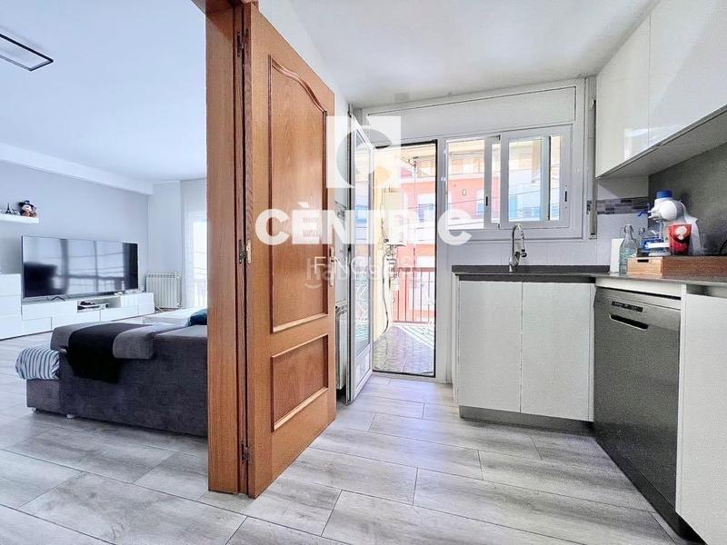 Foto 89606f4c-98dc-4c31-be4b-80b0bc74d707. Zweistöckige wohnung in Sant Pere Nord Terrassa