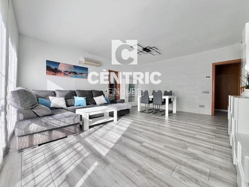 Foto cc5a8038-ebf3-42d7-aa34-d7cdc80c8060. Zweistöckige wohnung in Sant Pere Nord Terrassa