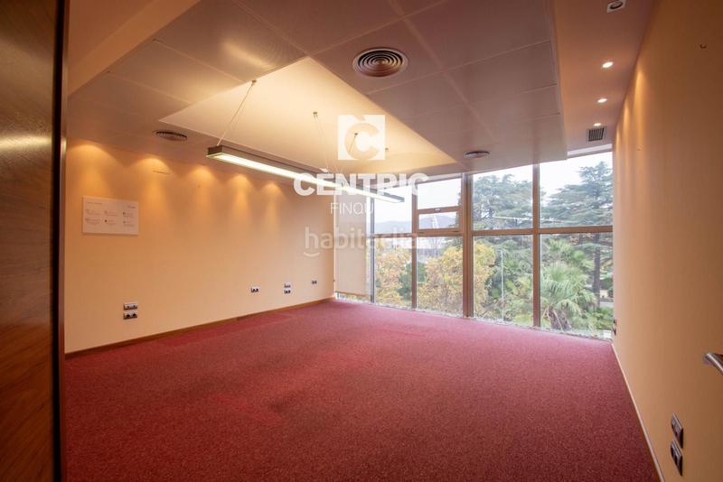 Foto f35110c7-1c08-4736-8c8f-b0a219070f56. Rent office space in San Pere Terrassa