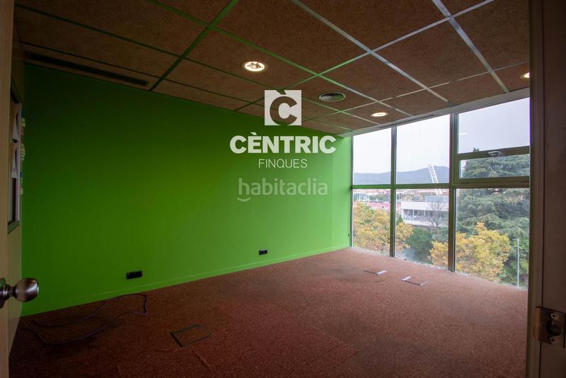 Foto 88c65712-2b69-44f0-832e-d1e6df078874. Location bureau dans San Pere Terrassa
