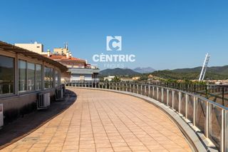 Affitto Ufficio in San Pere. Oficina exclusiva con gran terraza en avinguda abat marcet  400