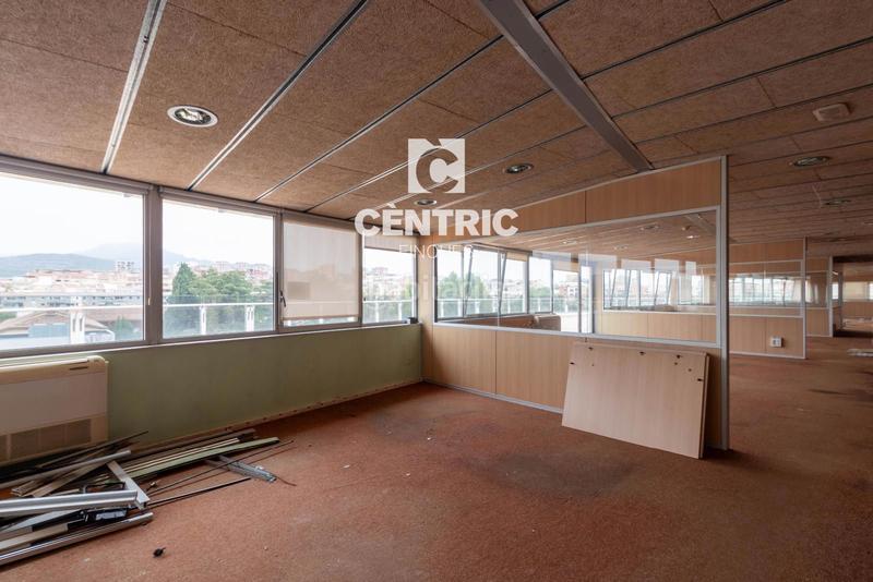 Foto cdc20985-ad07-452a-b0d8-cee2dd81987e. Affitto ufficio in San Pere Terrassa