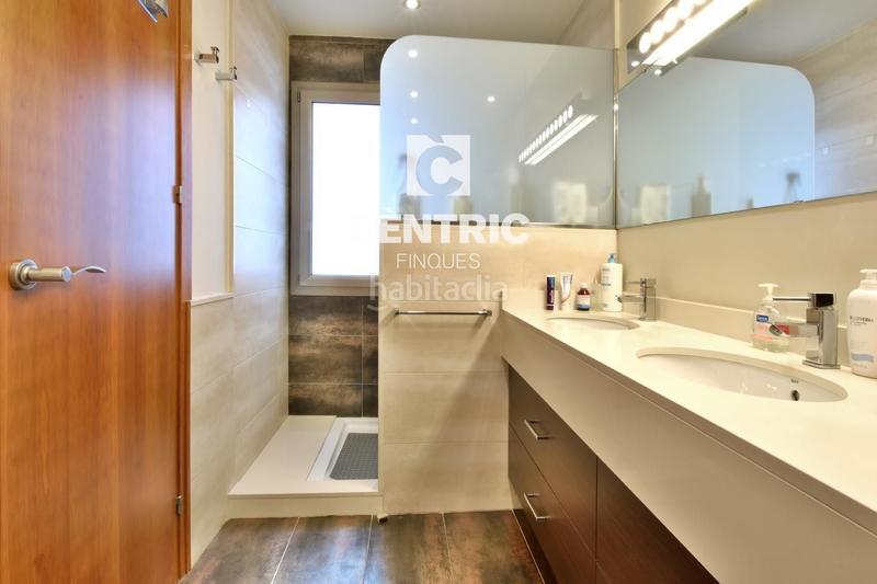 Foto c5aa71fe-b95a-41cf-8fd6-73953b321c5c. Reihenhaus in Sant Pere Nord Terrassa