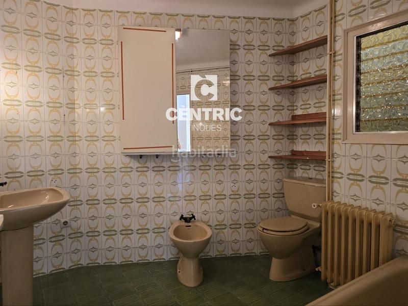 Foto 73f773f9-e1e0-40c3-8893-669d6a04e651. Flat with heating in San Pere Terrassa