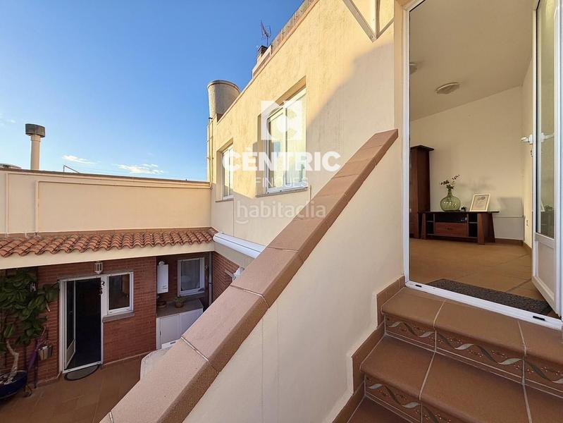 Foto 3ef88c9a-9e21-469b-a2de-2666fa01ef8a. Maison jumelée dans Centre Sant Quirze del Vallès