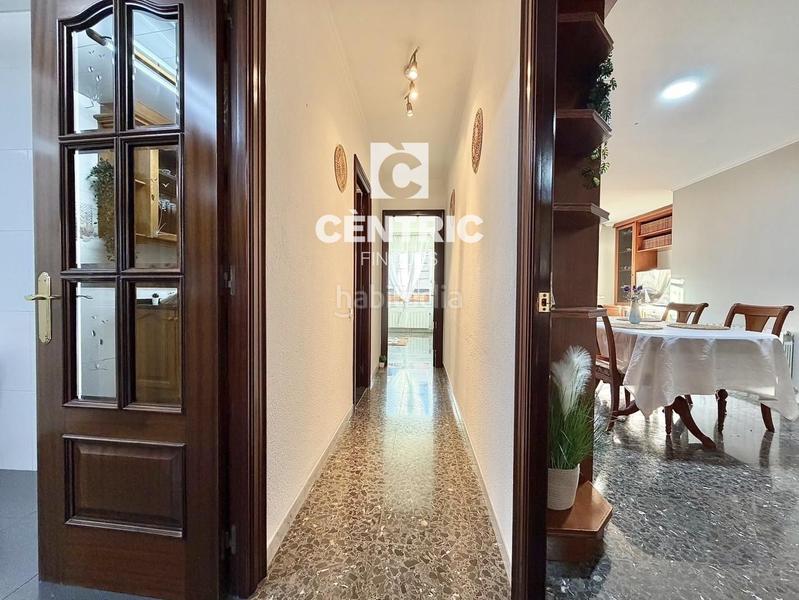 Foto 43d11a8f-3af0-48ef-9650-5bfc77cae08c. Maison jumelée dans Centre Sant Quirze del Vallès