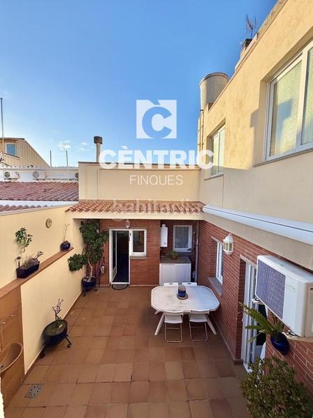 Foto 5b34f981-5967-4d78-b7c2-5486d0969d62. Maison jumelée dans Centre Sant Quirze del Vallès