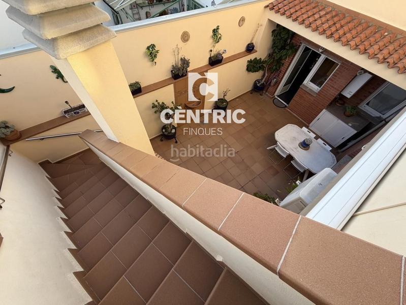 Foto d39ad6ef-c02f-41ba-bd05-38553657eb21. Maison jumelée dans Centre Sant Quirze del Vallès