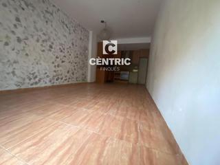 Ático en La Cogullada. Acogedor piso situado en una primera planta con ascensor, que de