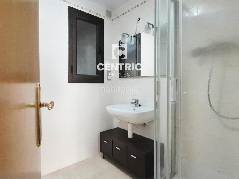 Foto f27bf78c-25e1-4b97-8e0a-5c8b92cdb156. Flat in Zona Esportiva Terrassa