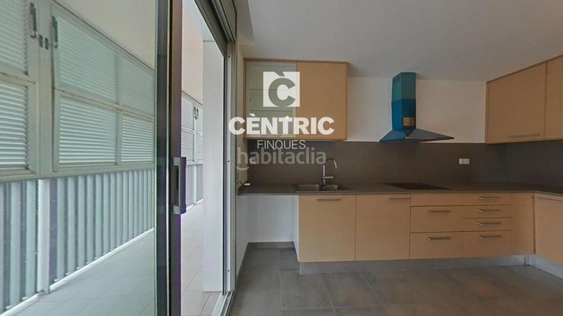 Foto d1a1a73e-24ff-40ba-ad62-13028e00756b. Pis amb aparcament a Plaça Catalunya - Escola Industrial Terrassa
