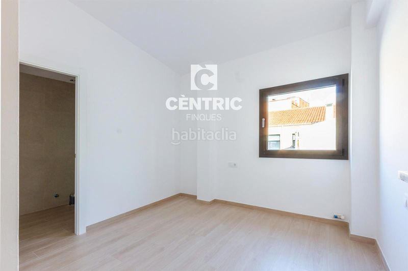 Foto ea3089ae-d860-47c7-ba5a-d9c2b5ee46fd. Casa adossada a Barri del Centre Terrassa