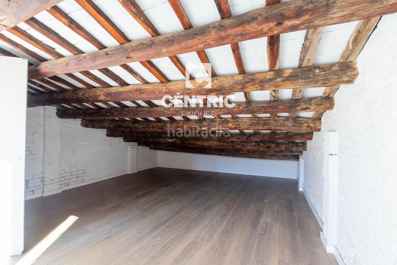 Foto 6e6c645b-2eb7-4292-90f8-b6f10f06730d. Casa amb calefacció aparcament a Barri del Centre Terrassa