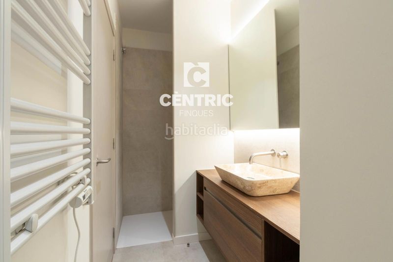 Foto 7624b959-e4fb-4208-b829-b026161b38e8. Casa amb calefacció aparcament a Barri del Centre Terrassa