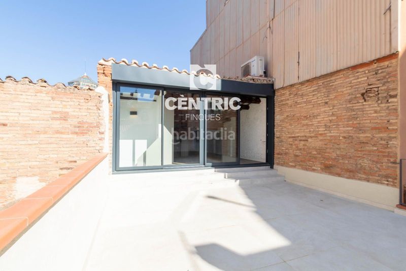 Foto 79d306a5-e9b9-4947-8e4c-fc8394d6aae2. Casa amb calefacció aparcament a Barri del Centre Terrassa