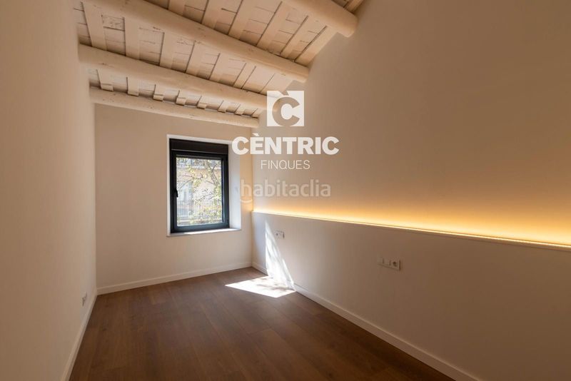 Foto a703271d-51bc-4e58-8044-c11dbdc4cb3c. Casa amb calefacció aparcament a Barri del Centre Terrassa
