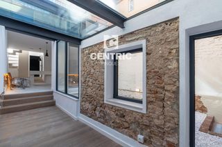 Semi detached house in Barri del Centre. Casa en el corazón de terrassa