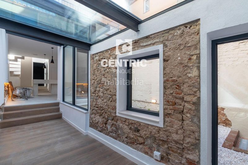 Foto ee0c7a12-cbc7-44f6-85e9-9380243be693. Casa amb calefacció aparcament a Barri del Centre Terrassa