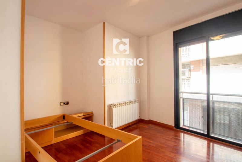 Foto 07572011-7733-492c-8837-a9f5faf83212. Casa adossada amb calefacció a Centre Sabadell