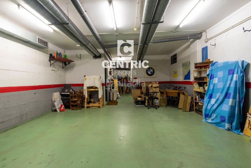 Foto 08276984-5aee-429a-ab41-fbc58469b677. Casa adossada amb calefacció a Centre Sabadell