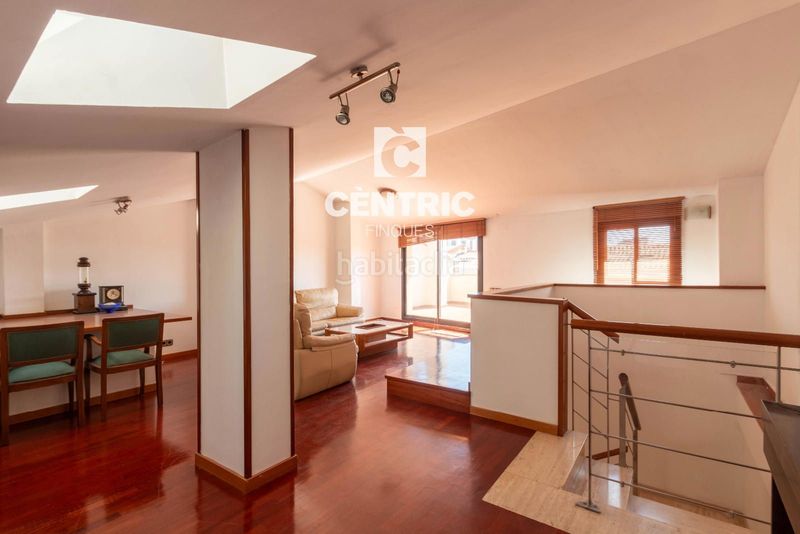 Foto 4af3c8a0-330b-4ed7-b48f-98c40c036c4b. Casa adossada amb calefacció a Centre Sabadell