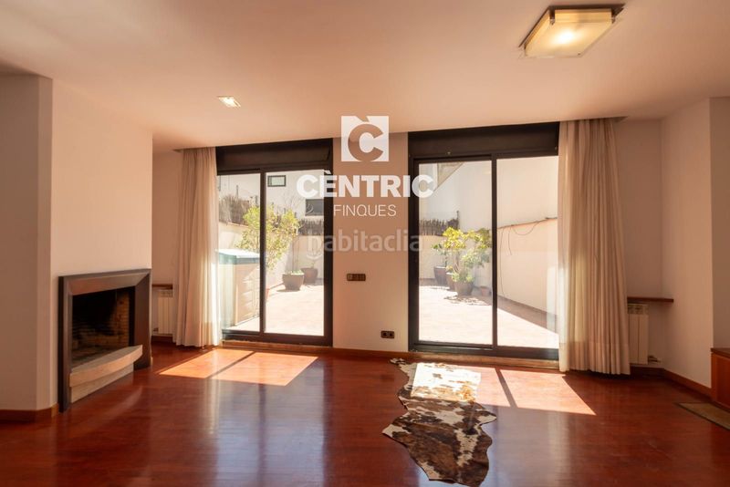 Foto 87e666e9-760a-4b61-b315-fe2a192dc97e. Casa adossada amb calefacció a Centre Sabadell