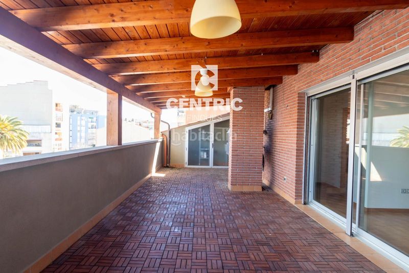 Foto 04cf7111-d5ac-4e6b-aa91-862aa6719d77. Dúplex amb calefacció aparcament a San Pere Terrassa