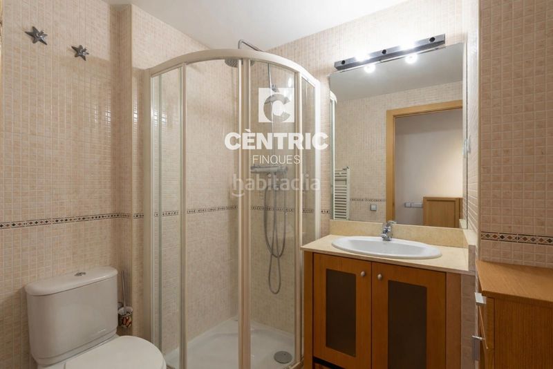 Foto f77bfcee-dc0d-418b-94f3-899cb3800c7b. Dúplex amb calefacció aparcament a San Pere Terrassa