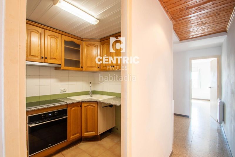 Foto 2653e823-8b48-42d9-8aac-21f98d9d1963. Àtic amb calefacció a Ca n'Aurell Terrassa