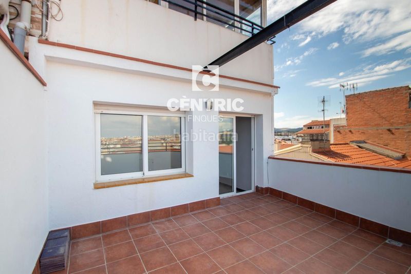 Foto 40b2b4c1-e241-4b6e-b15e-88e879510625. Àtic amb calefacció a Ca n'Aurell Terrassa