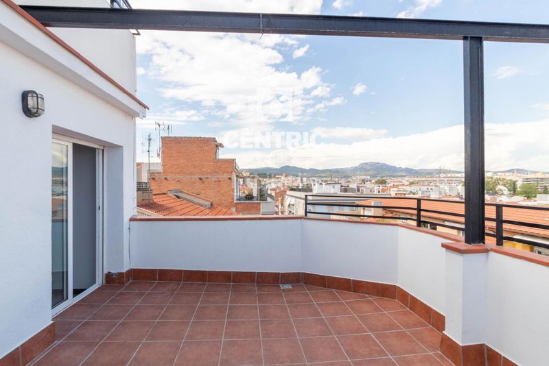 Foto 4ce4f470-917f-460c-8b6e-7e833432e926. Àtic amb calefacció a Ca n'Aurell Terrassa