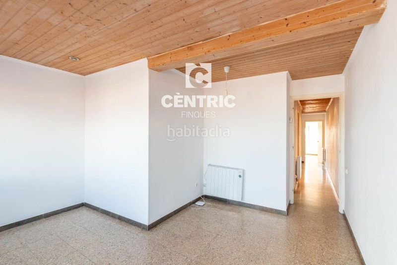 Foto 573065d3-7736-4a76-9514-185983993f5f. Àtic amb calefacció a Ca n'Aurell Terrassa