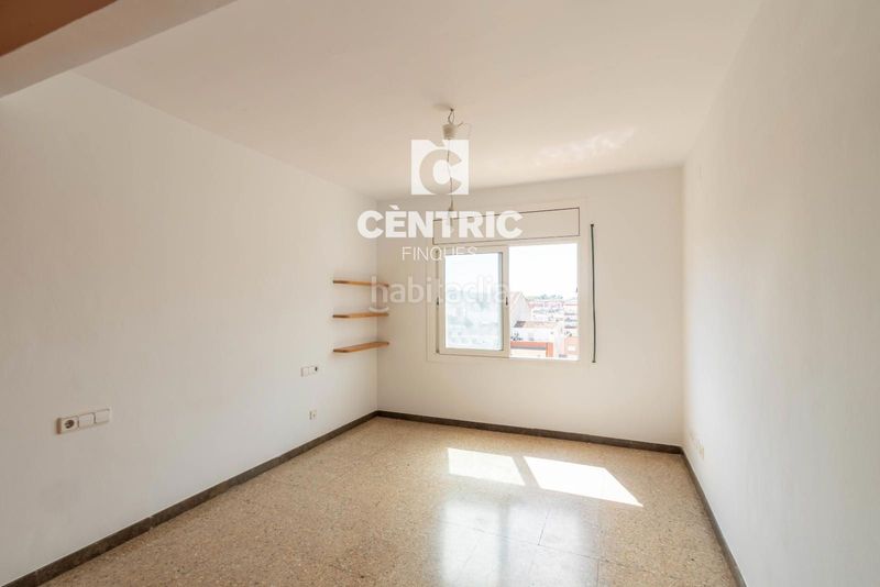 Foto 7aa4bddf-c3c2-4f50-851d-273714180e66. Àtic amb calefacció a Ca n'Aurell Terrassa