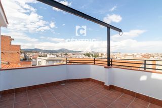 Penthouse in Ca n'Aurell. �tico con encanto y vistas espectaculares en ca naurell, terrass