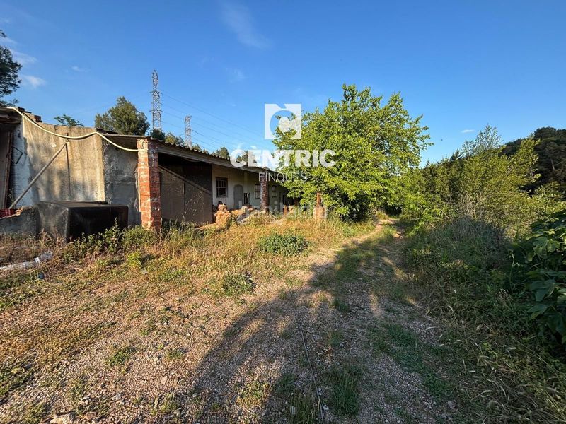 Foto c8d4ca01-a6dc-4e07-94f3-d3e9dd26c75c. Finca rústica a Eixample - Can Bogunyà Castellar del Vallès