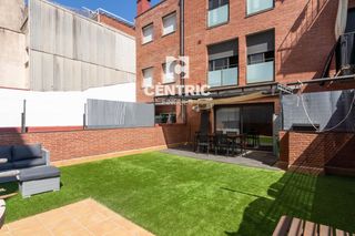 Duplex in Plaça Catalunya - Escola Industrial. Dúplex invertido con dos terrazas espectaculares en el barrio de