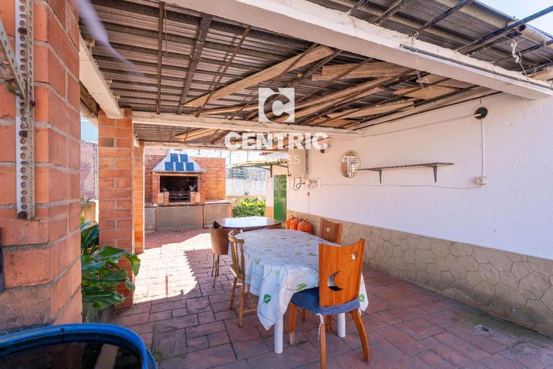 Foto 0013c9da-ff44-43e4-abd6-a9987260aee0. Casa amb calefacció aparcament a Ca n´Oriol Rubí