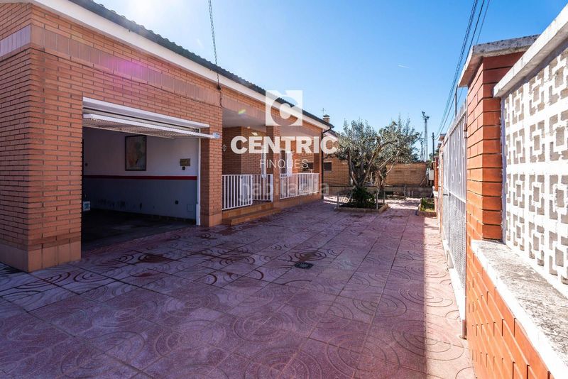 Foto cb2da412-3773-4df1-a584-db127463e114. Casa amb calefacció aparcament a Ca n´Oriol Rubí