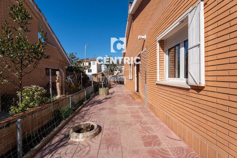 Foto e8f76d4e-248b-4d4a-b705-8df4d05649ac. Casa amb calefacció aparcament a Ca n´Oriol Rubí