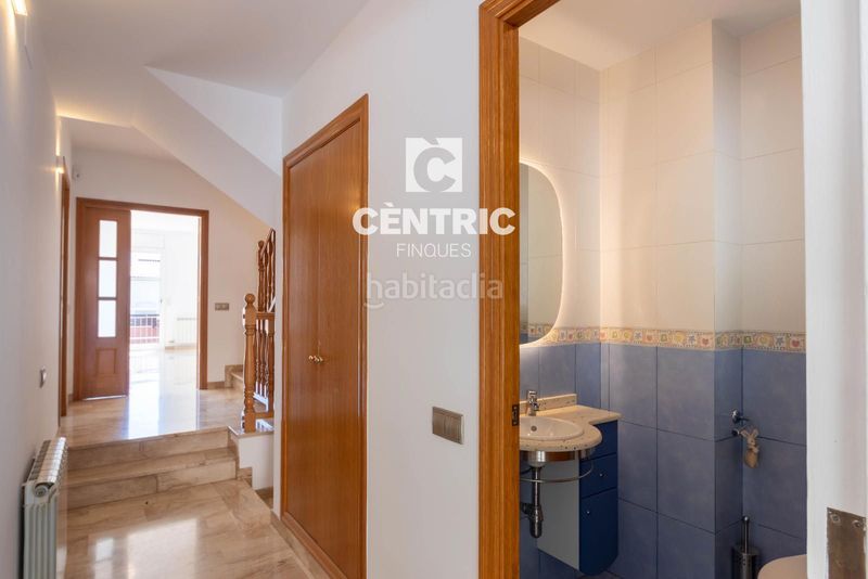 Foto 72c4e748-3f3a-4ebd-b4c4-9bf634de8f15. Casa amb calefacció aparcament piscina a Eixample - Can Bogunyà Castellar del Vallès