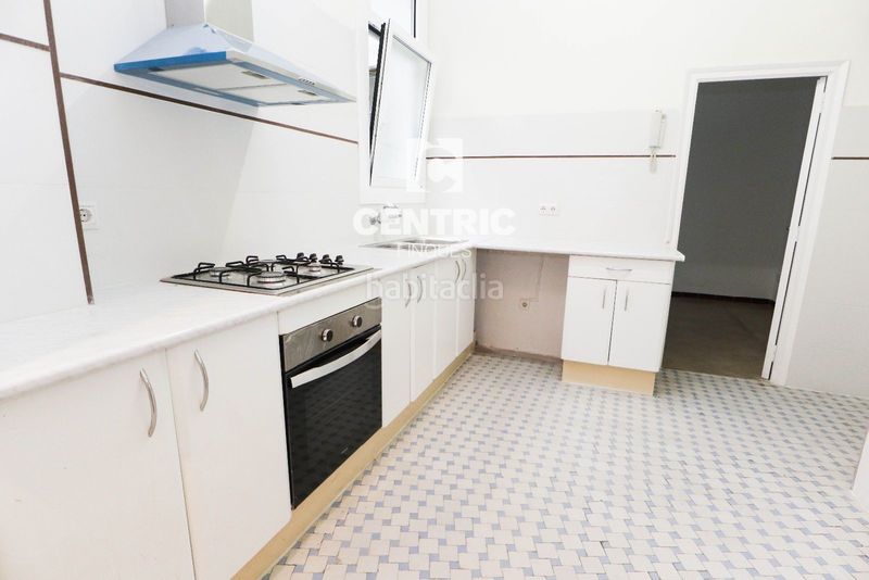 Foto 47e29809-1a41-4b9f-ad9b-75ecb5d3acff. Rent flat with heating in Barri del Centre Terrassa